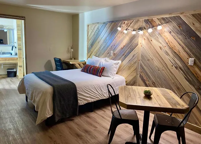 Hotel Horseshoe Bend Lovell
